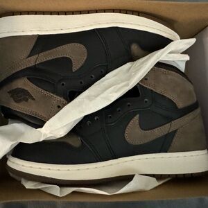 Air Jordan 1 Retro High OG GS ‘Palomino”